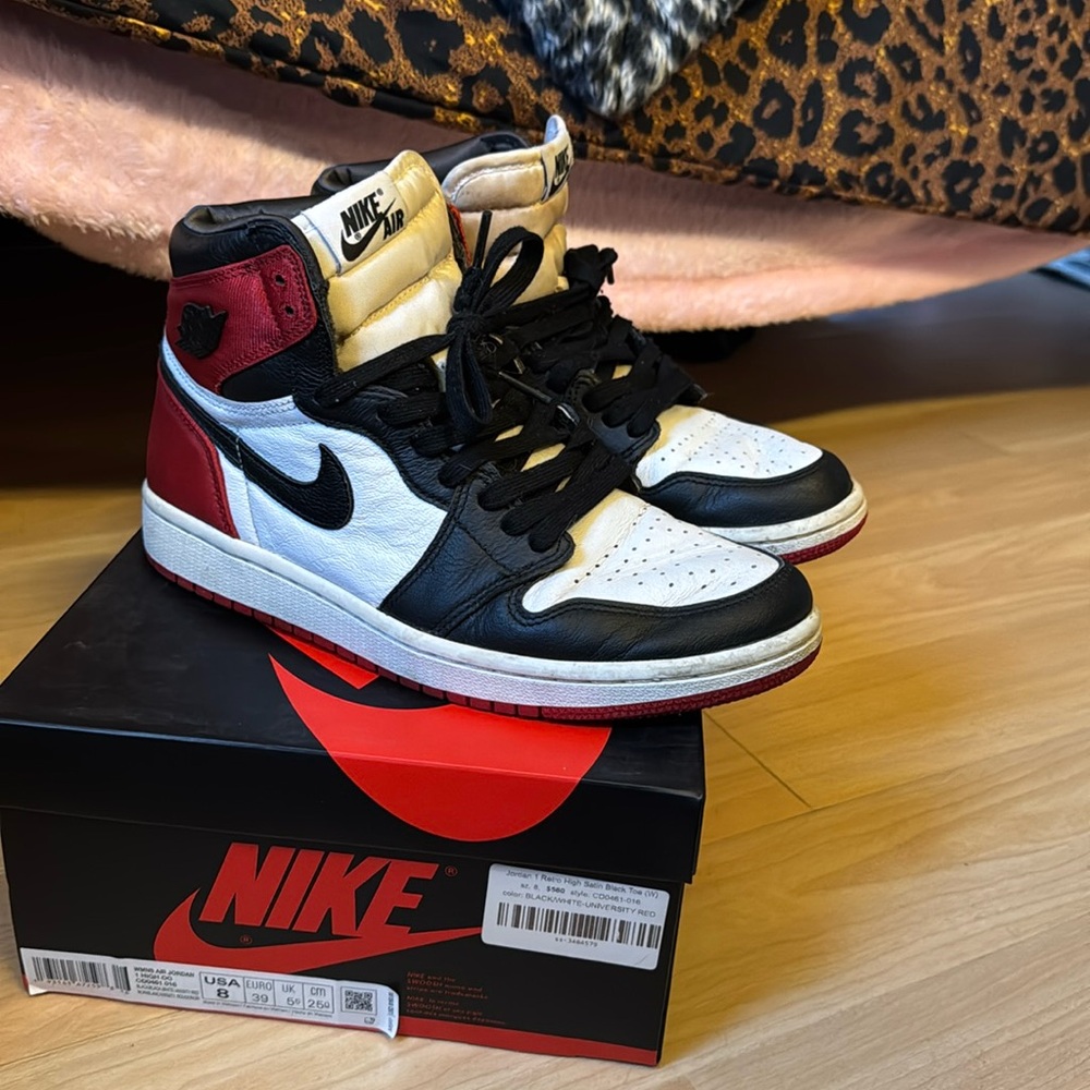 jordan 1 retro high satin black toe